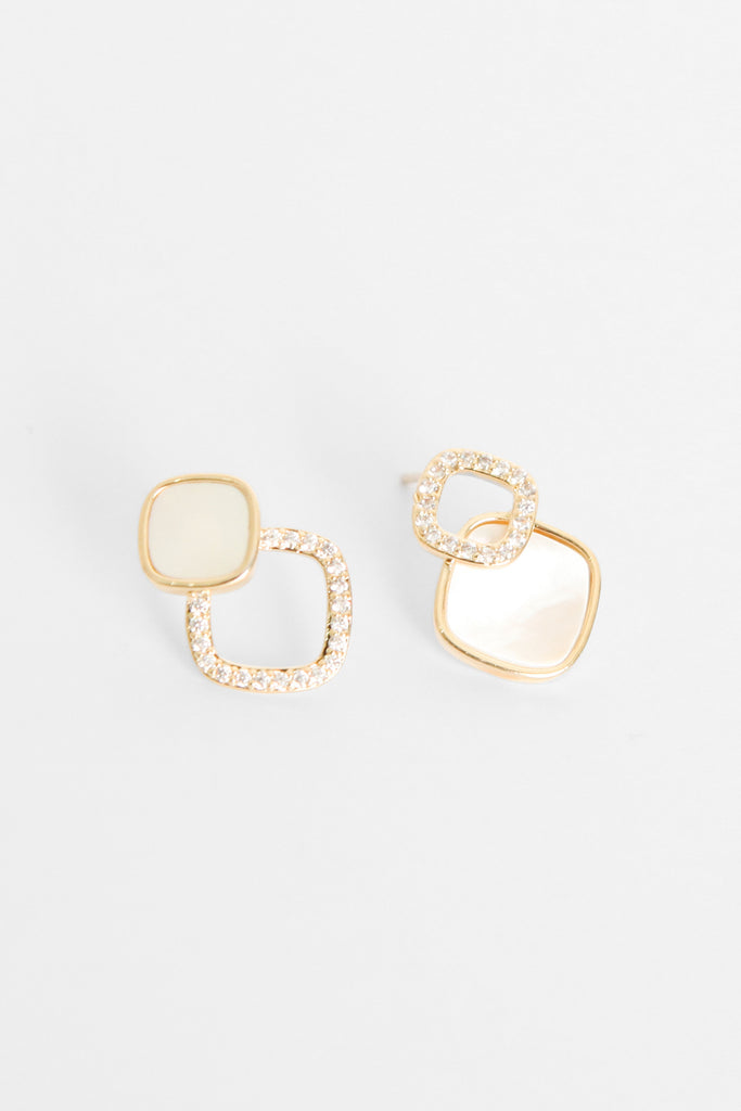 Anting tusuk, earrings gold, anting tusuk emas, anting bulat, anting bulat emas