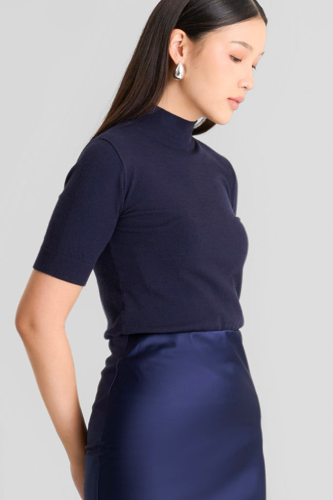 Top, knit top, atasan wanita, halter top, atasan lengan pendek, knitwear, atasan turtle neck, halter knit, atasan simple, top LOOKBOUTIQUESTORE