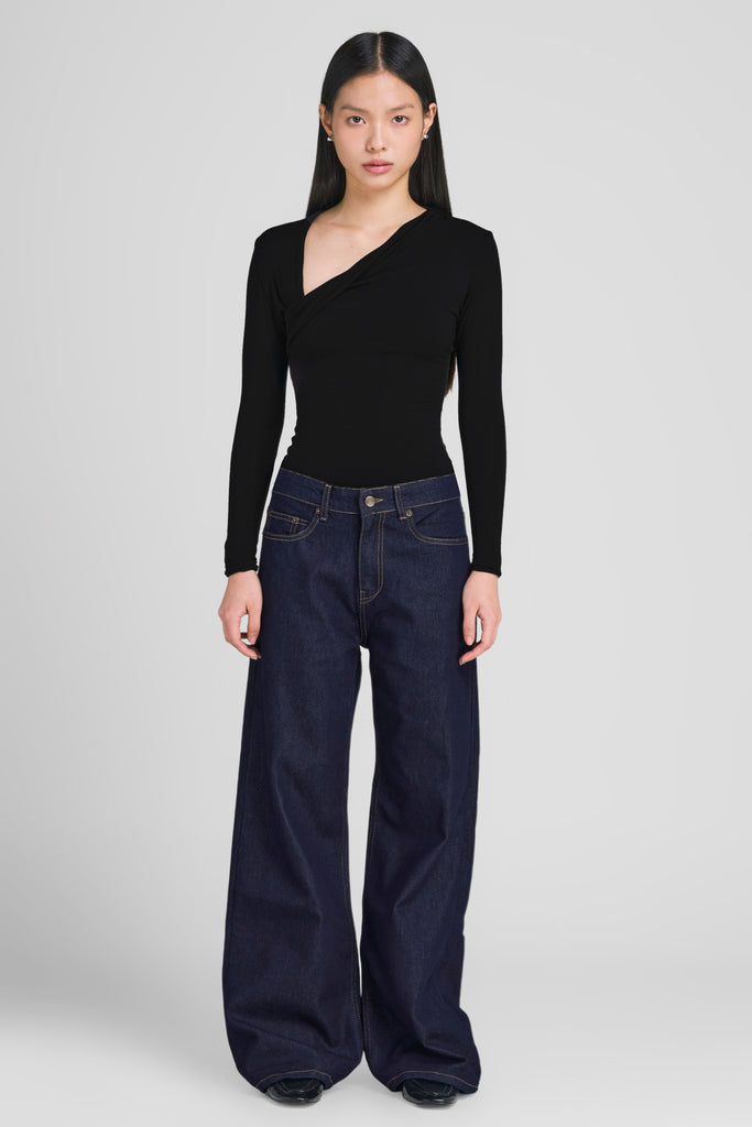 cut-out tops women, cut out top long sleeve, black cut out top long sleeve, black long sleeve cut out crop top, long sleeve crop top outfit, cut out top, LBS, LOOKBOUTIQUESTORE