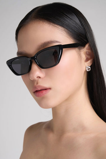 Kacamata, sunglasses, kacamata wanita, Kacamata cat eye wanita, Kacamata cat eye elegan,Model kacamata cat eye terbaru,Kacamata baca cat eye stylish,Kacamata cat eye minimalis 