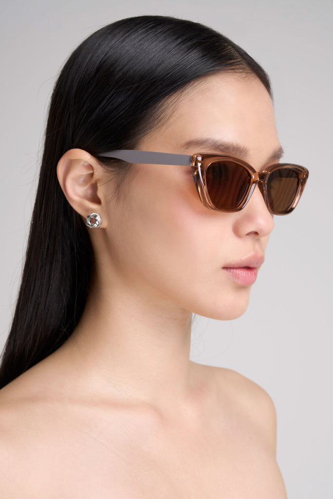 Kacamata, sunglasses, kacamata wanita, Kacamata cat eye wanita, Kacamata cat eye elegan,Model kacamata cat eye terbaru,Kacamata baca cat eye stylish,Kacamata cat eye minimalis 