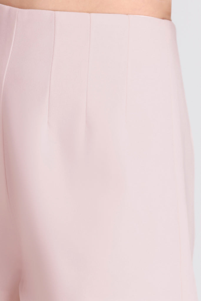 Shorts,pants,celana pendek, celena pendek wanita, pants wanita, shorts wanita, bawahan wanita,celana pendek simple,basic pants, shorts LOOKBOUTIQUESTORE