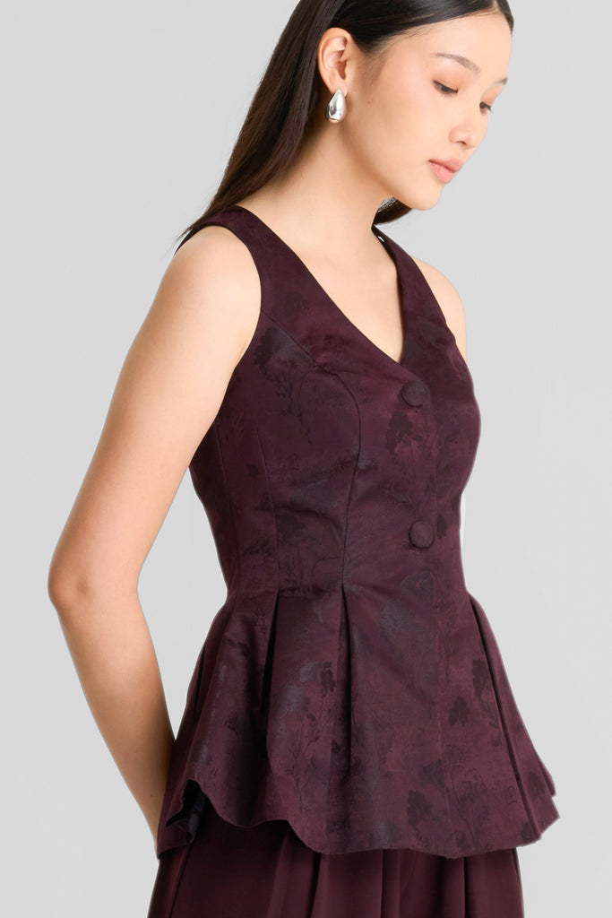 Top, atasan wanita, floral patern top, atasan lengan pendek, peplum top, top pesta, top jacquard, top elegant, atasan wanita simple, top v neck, top LOOKBOUTIQUESTORE